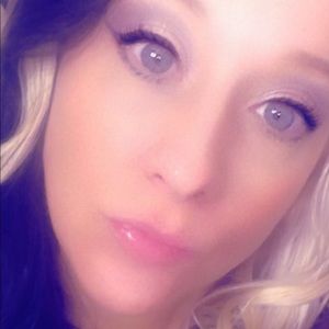 Meet your Posher, Kam